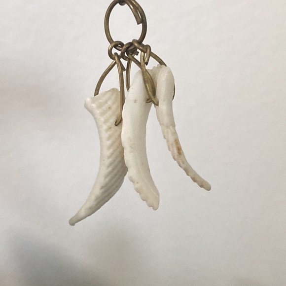 Seashell Dangle Bohemian Drop Earrings Natural White Shell Cluster Beach Goddess - Picture 12 of 13